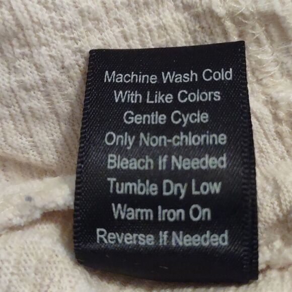 Altar'd State‎ Women's Size S Cream Lace hem Crop Top, 3/4 length bell sleeve - Picture 7 of 7